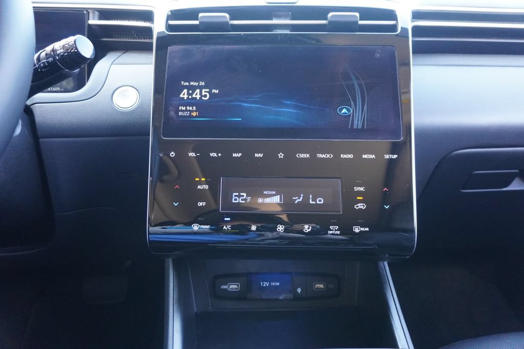 Used 2023 Hyundai Tucson Limited AWD/4WD image 13