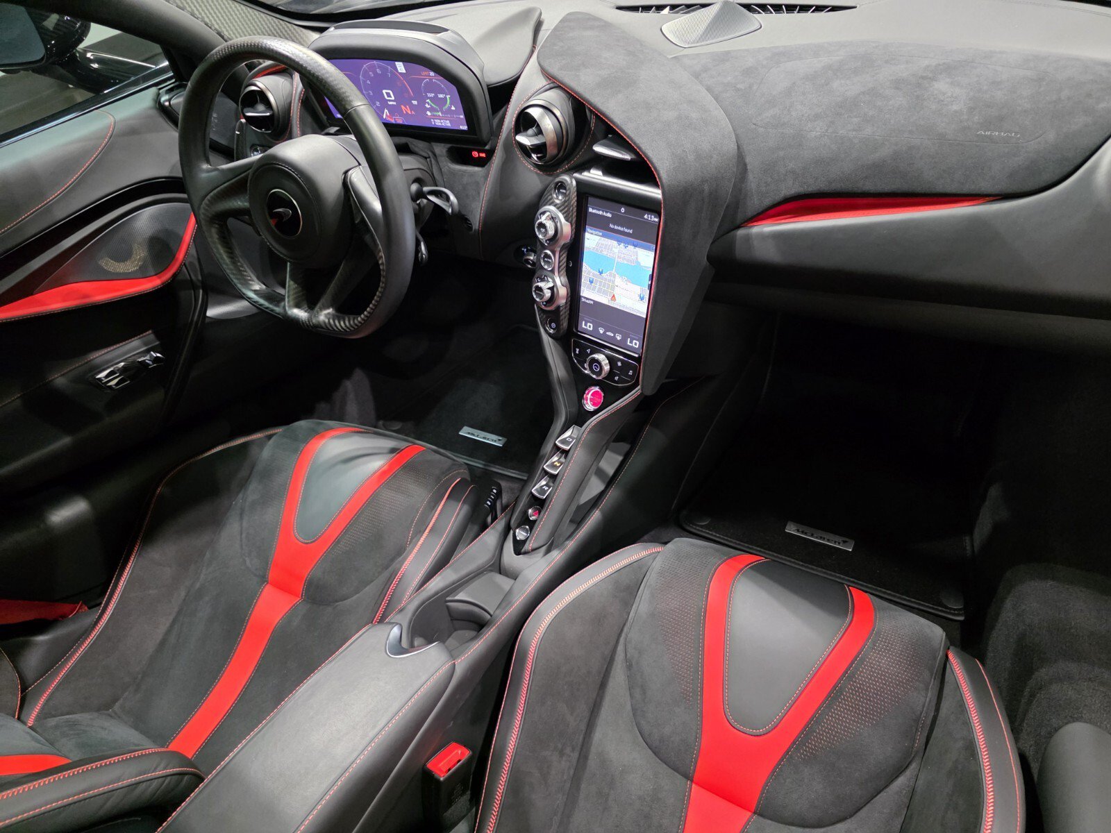 Used 2022 McLaren 720S Performance RWD image 19