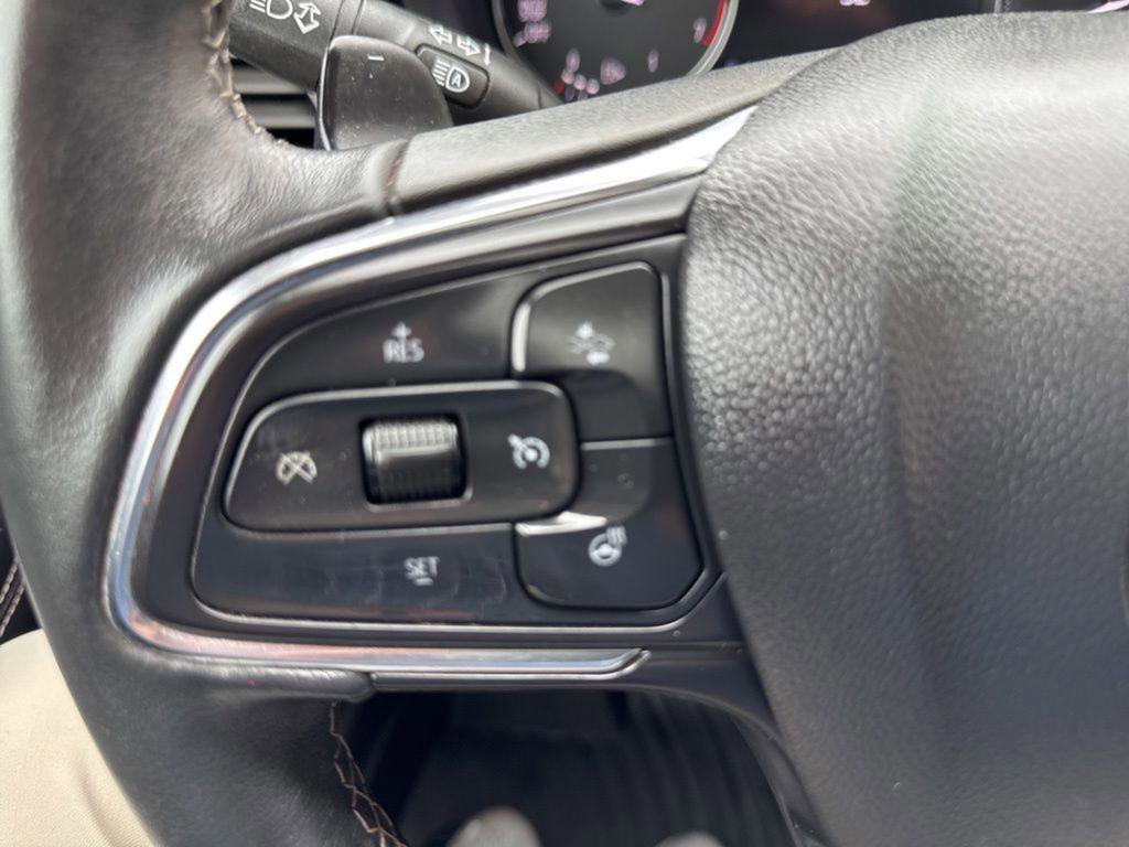 Used 2023 Buick Envision Essence w/ Sport Touring Package FWD image 16