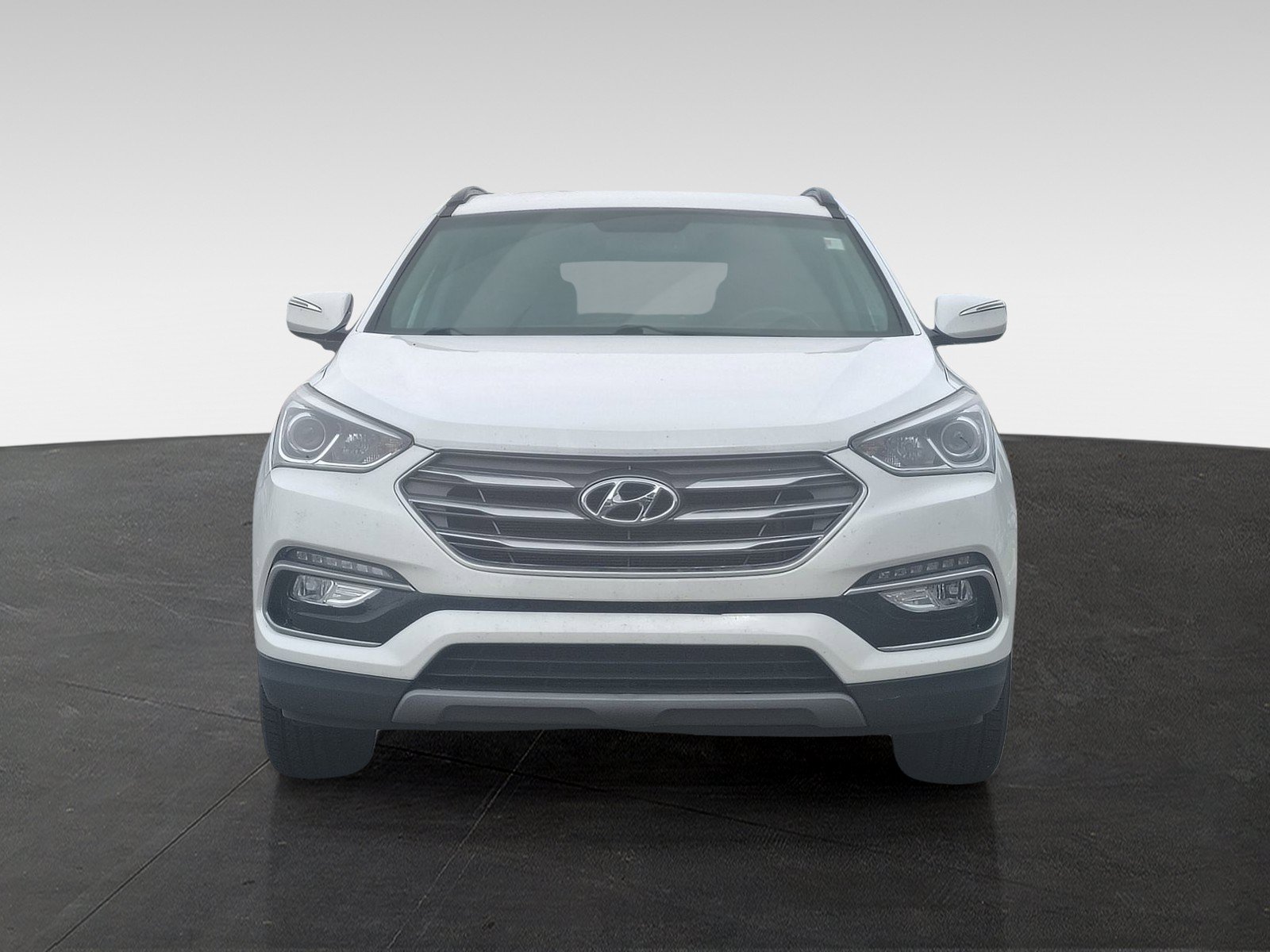 Used 2017 Hyundai Santa Fe Sport FWD image 2