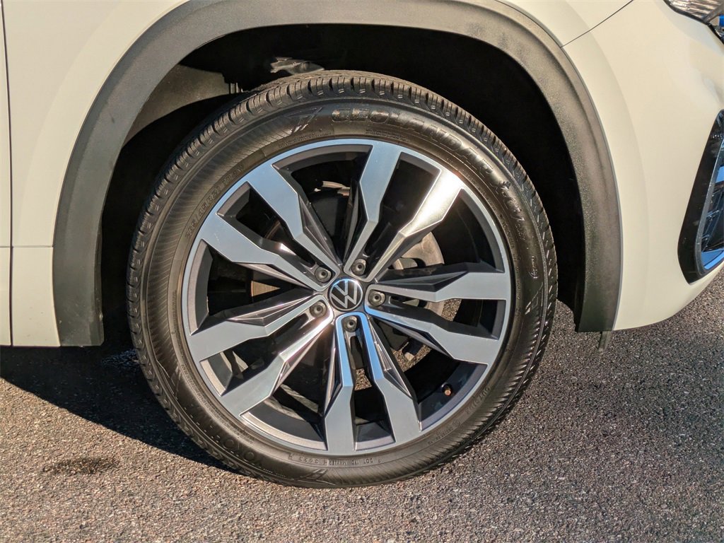 Used 2021 Volkswagen Atlas SEL R-Line image 10