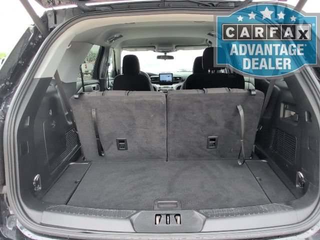 Used 2023 Ford Explorer XLT AWD/4WD image 10