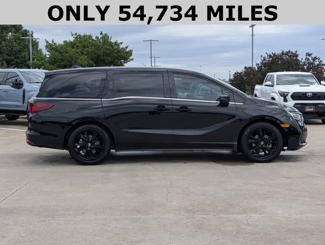 Used 2023 Honda Odyssey Sport image 4