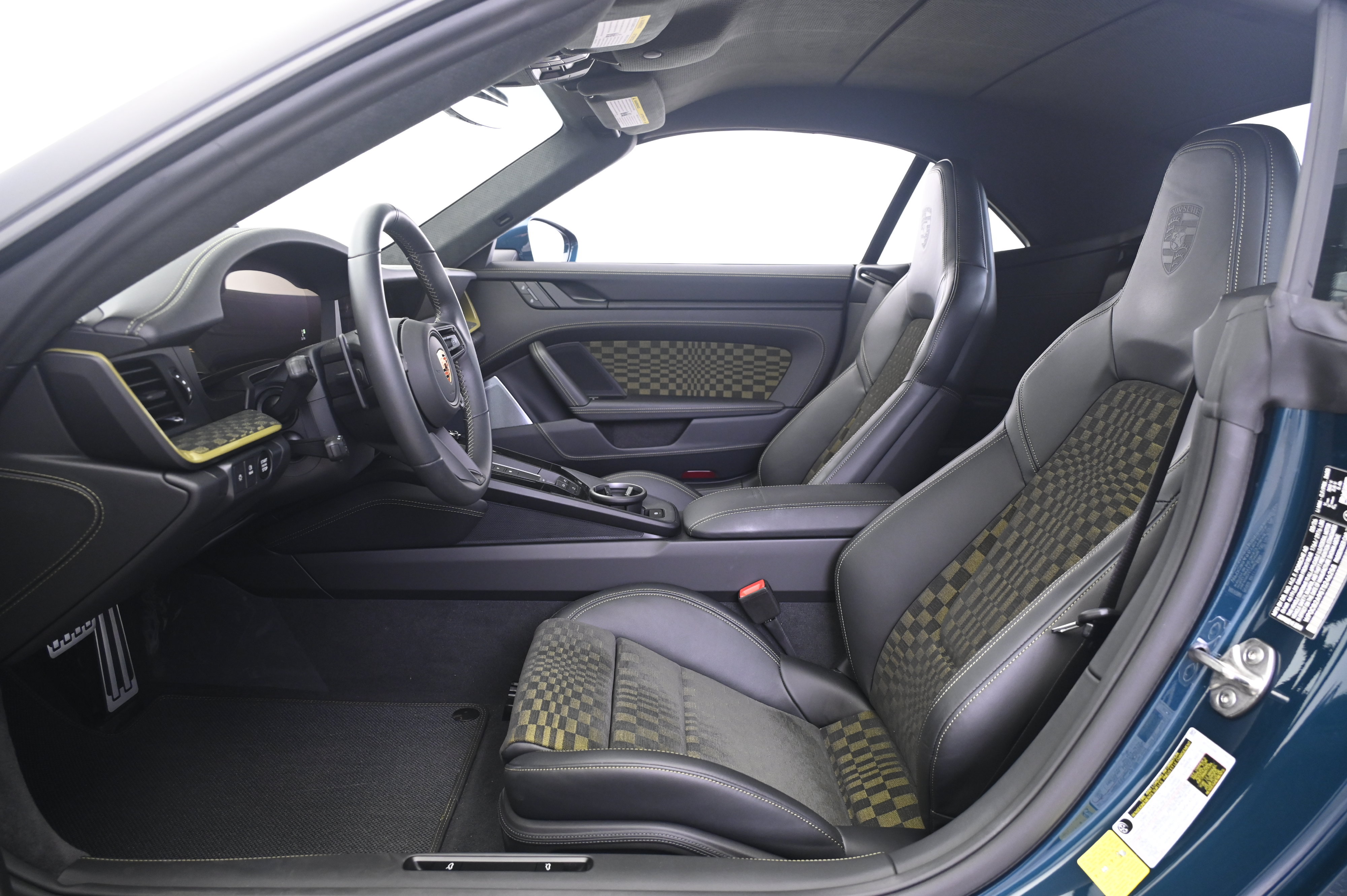 Certified 2026 Porsche 911 GTS RWD image 32