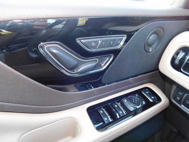 Used 2023 Lincoln Aviator Grand Touring w/ Elements Package Plus image 34