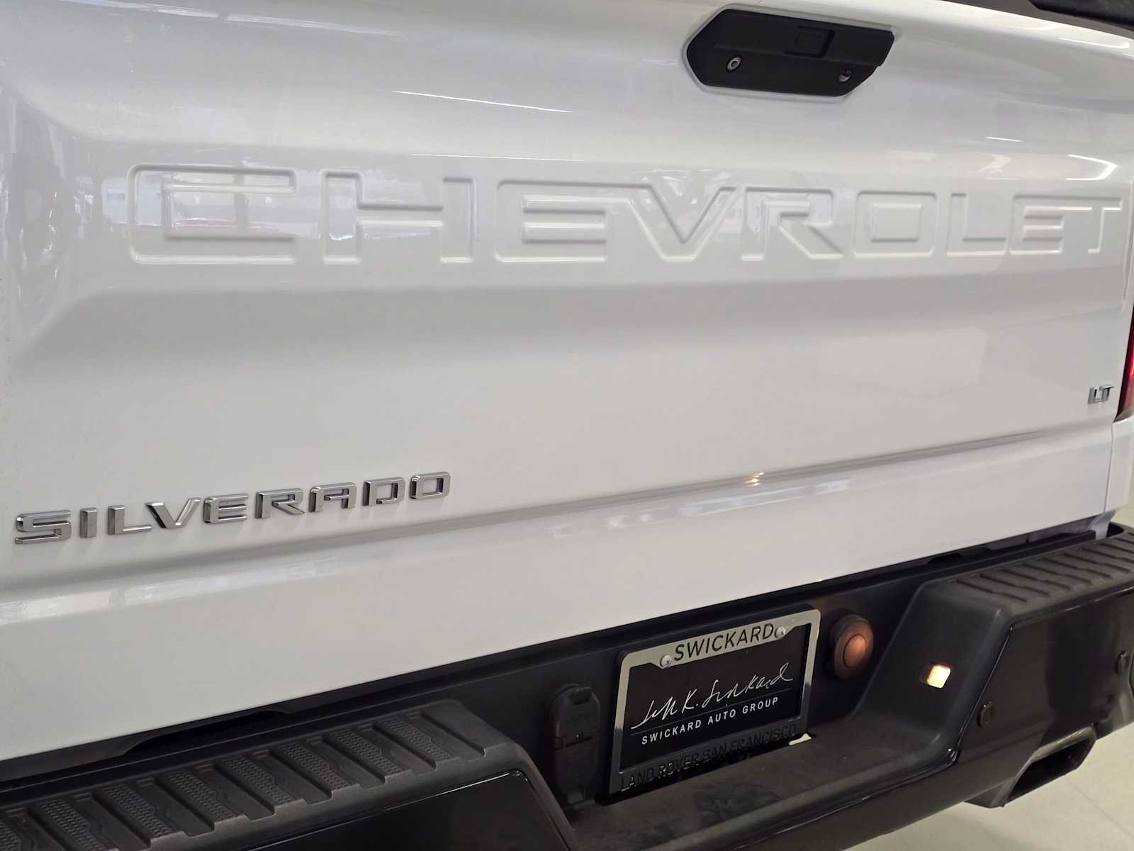Used 2020 Chevrolet Silverado 1500 LT Trail Boss AWD/4WD image 12