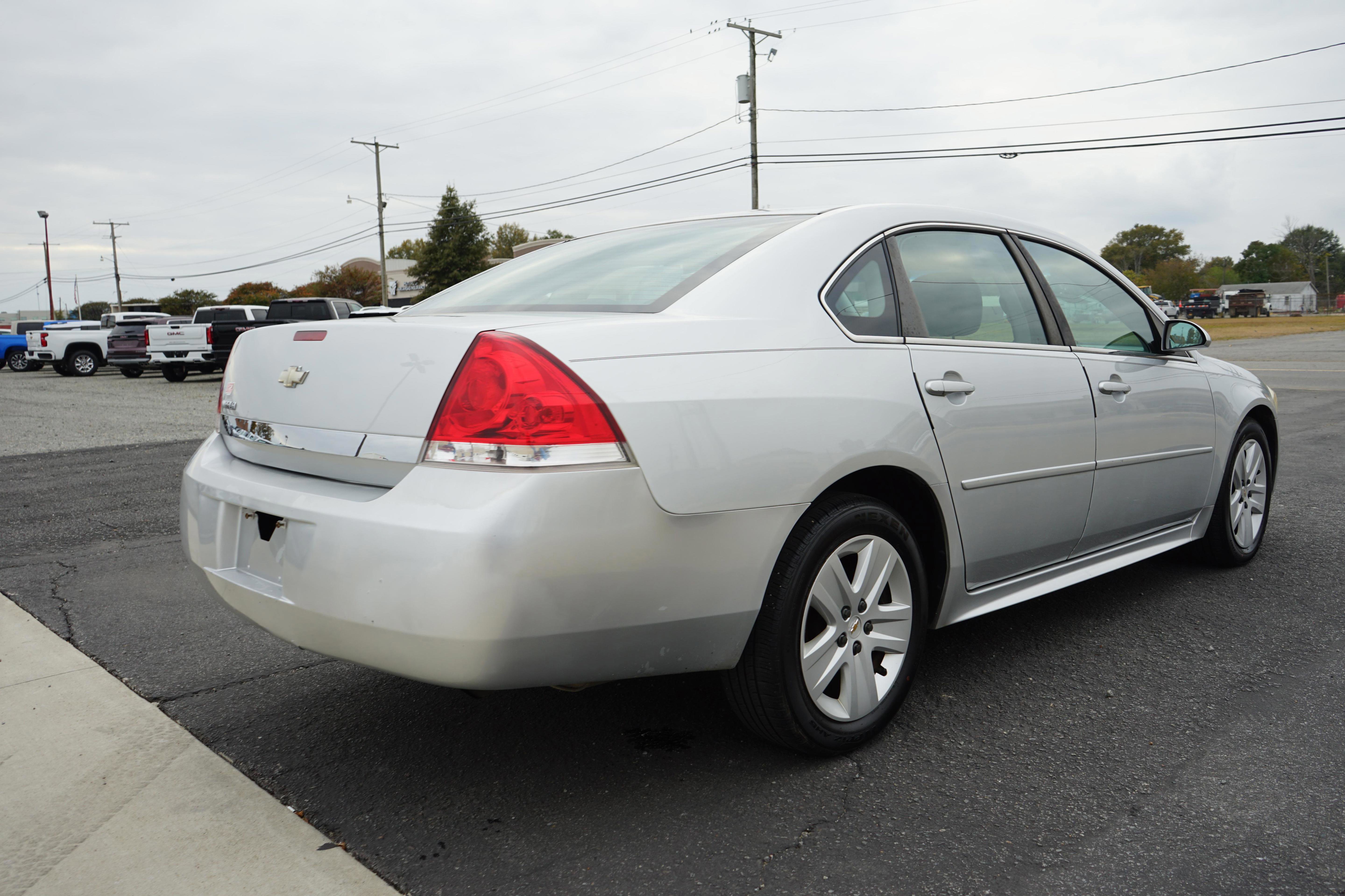 Used 2010 Chevrolet Impala LS image 5