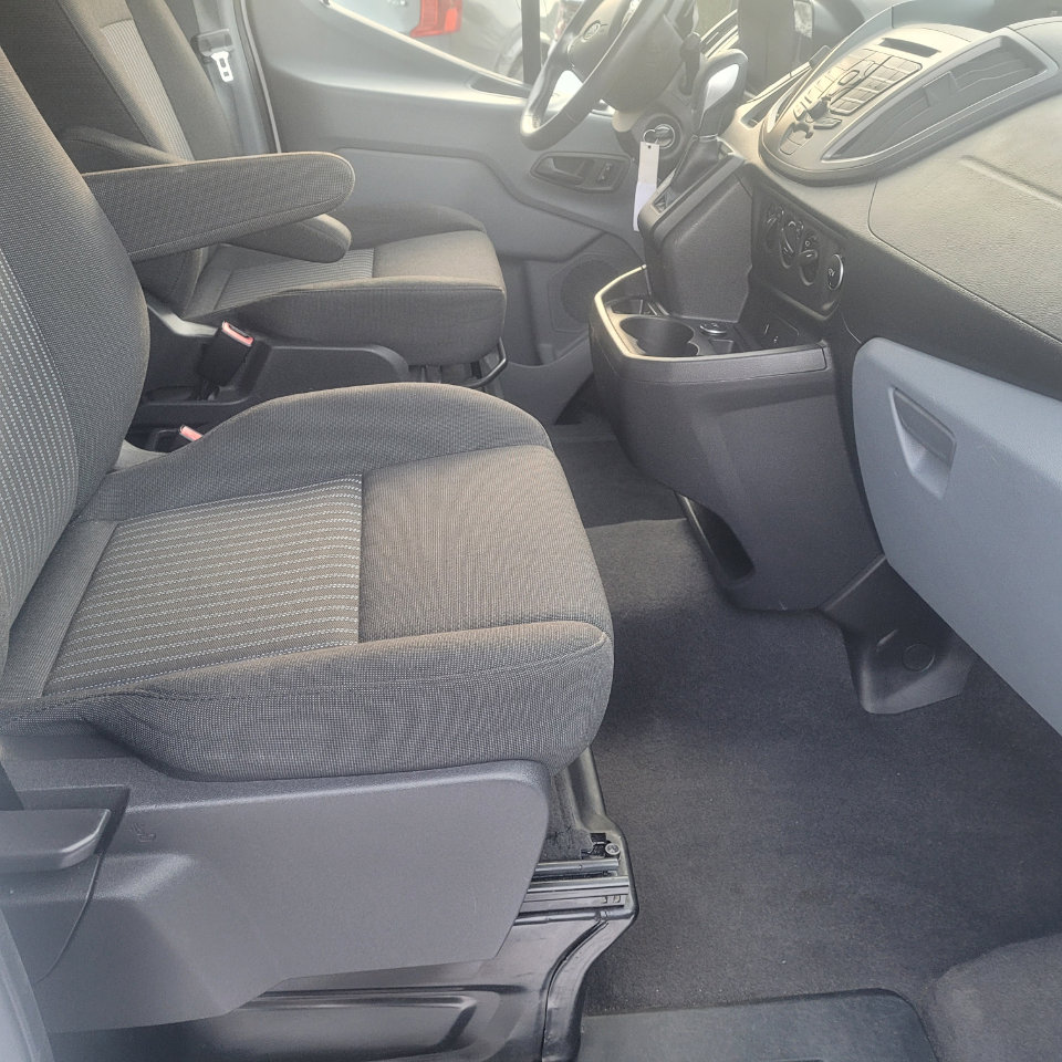 Used 2016 Ford Transit 150 XL image 21