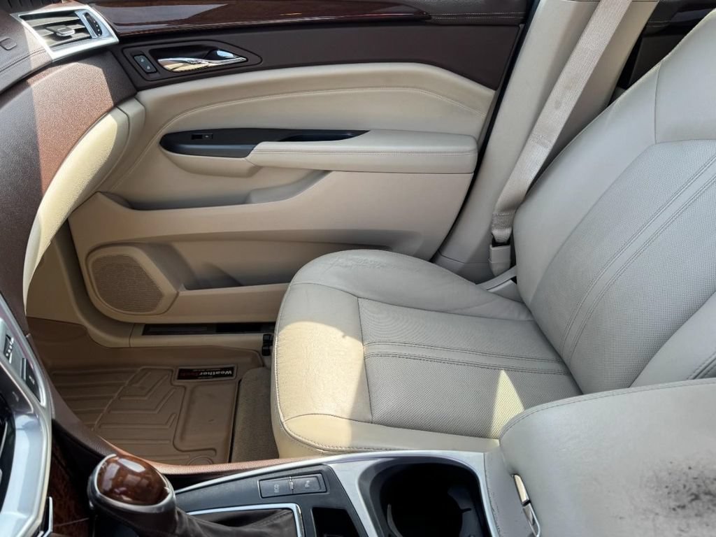 Used 2013 Cadillac SRX Luxury AWD/4WD image 14