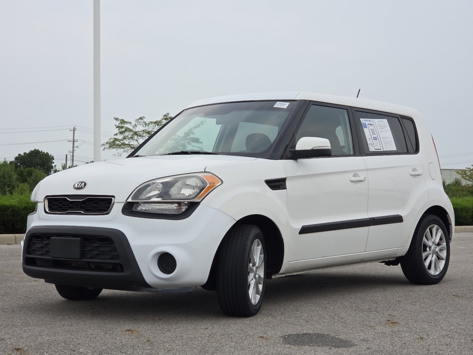 Used 2013 Kia Soul + FWD image 10