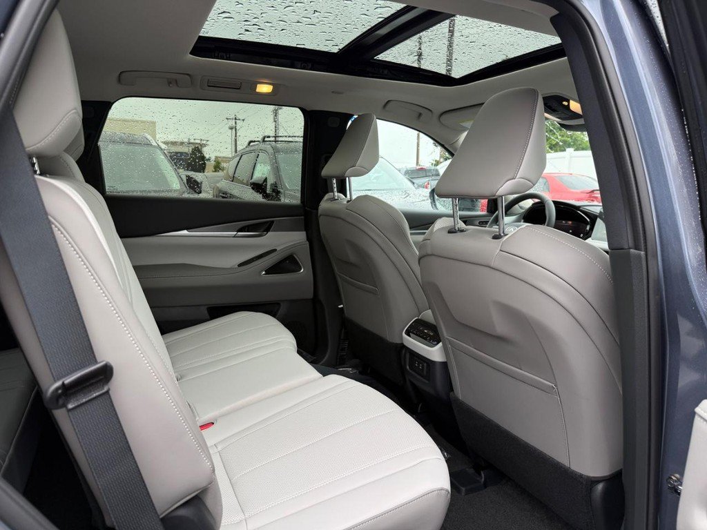 New 2027 INFINITI QX60 Luxe AWD/4WD image 6