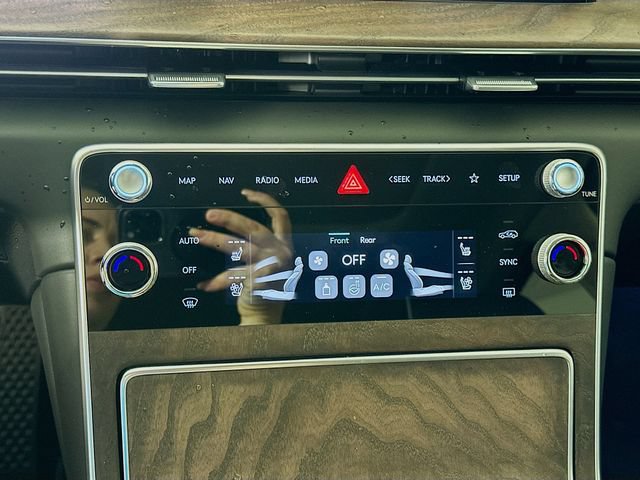 New 2026 Genesis GV80 2.5T Advanced AWD/4WD image 14