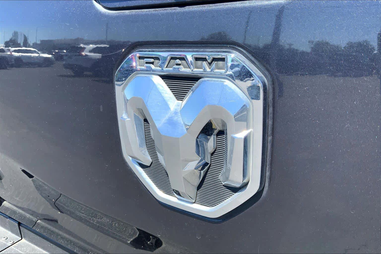 Used 2020 RAM 1500 Laramie AWD/4WD image 30