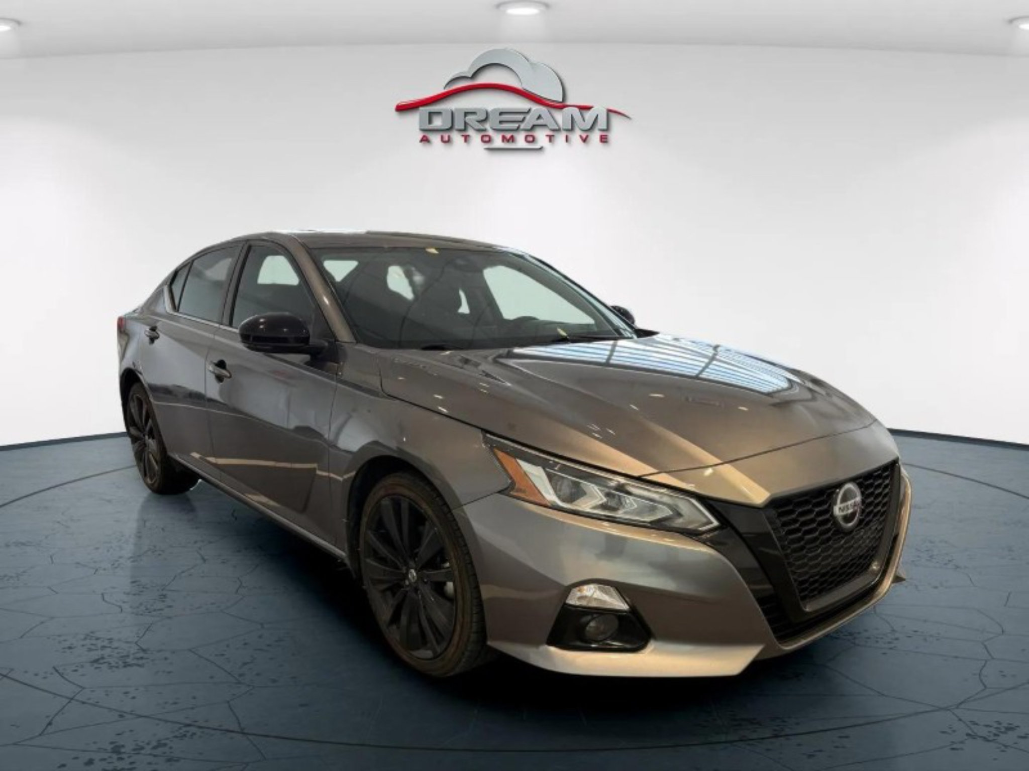 Used 2022 Nissan Altima 2.5 SR w/ Midnight Edition Package