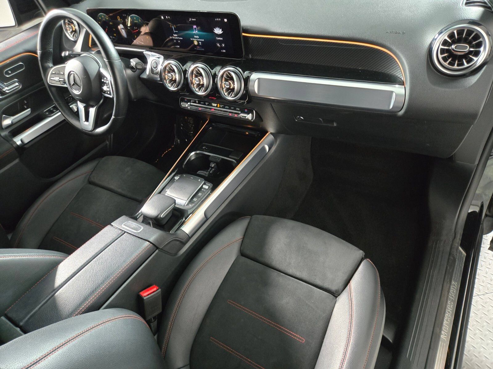 Used 2023 Mercedes-Benz GLB 250 image 19