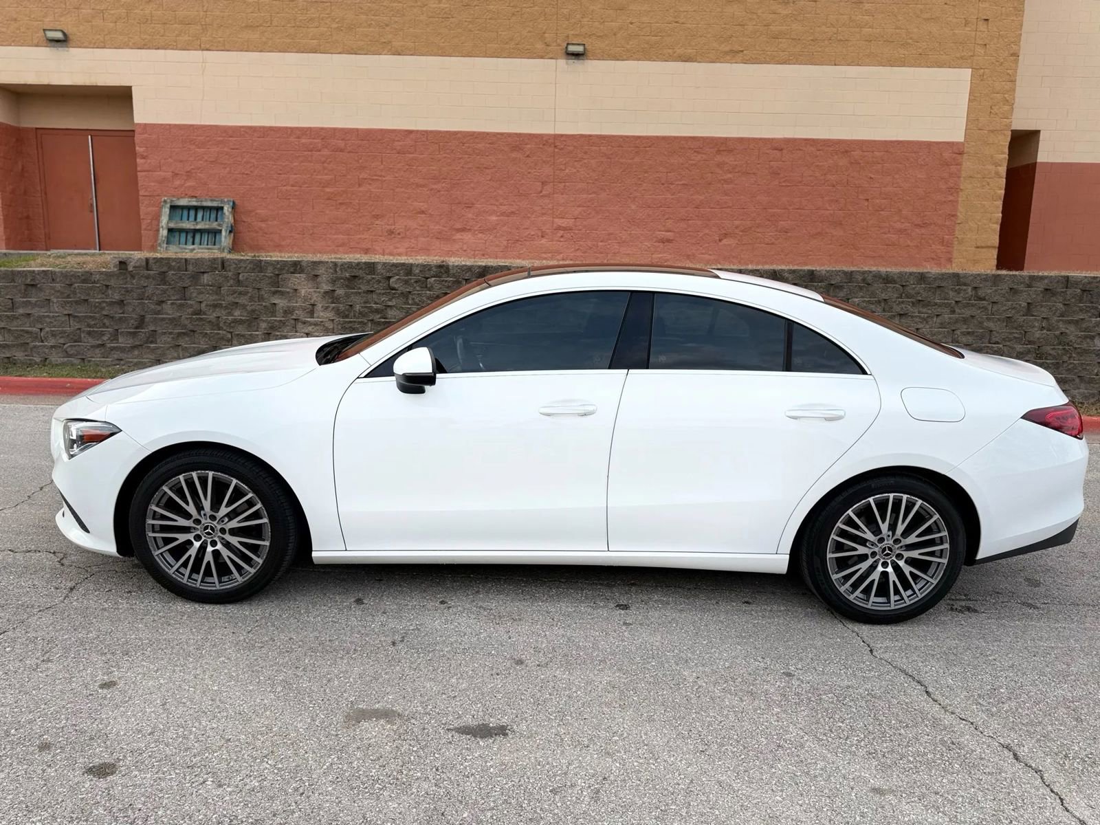 Used 2021 Mercedes-Benz CLA 250 image 8