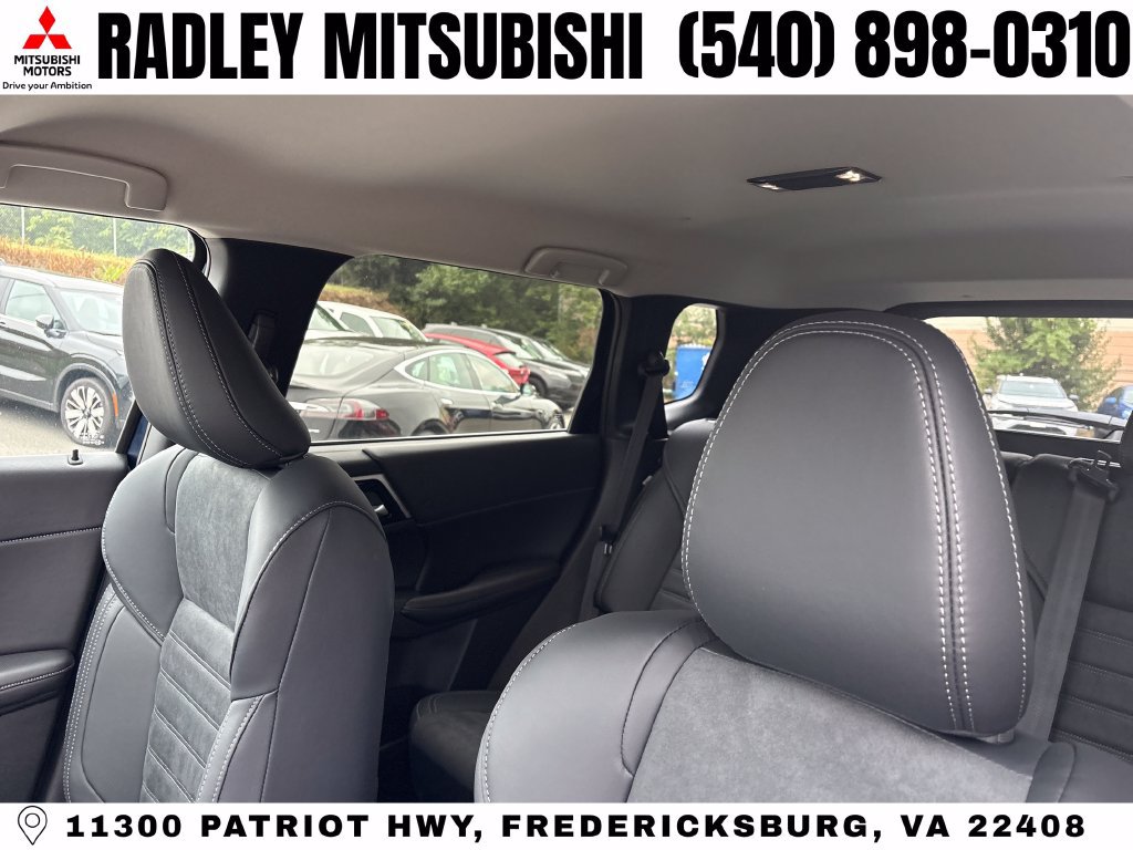 New 2026 Mitsubishi Outlander SE AWD/4WD image 2