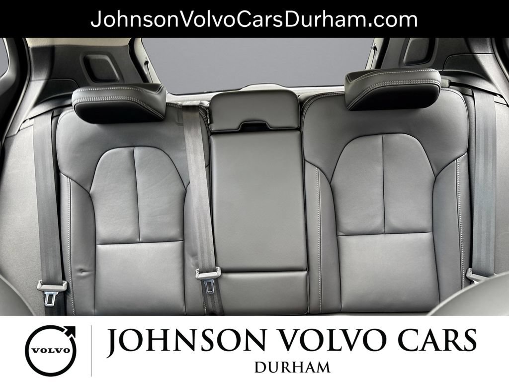 New 2026 Volvo XC40 B4 Core w/ Climate Package FWD image 24