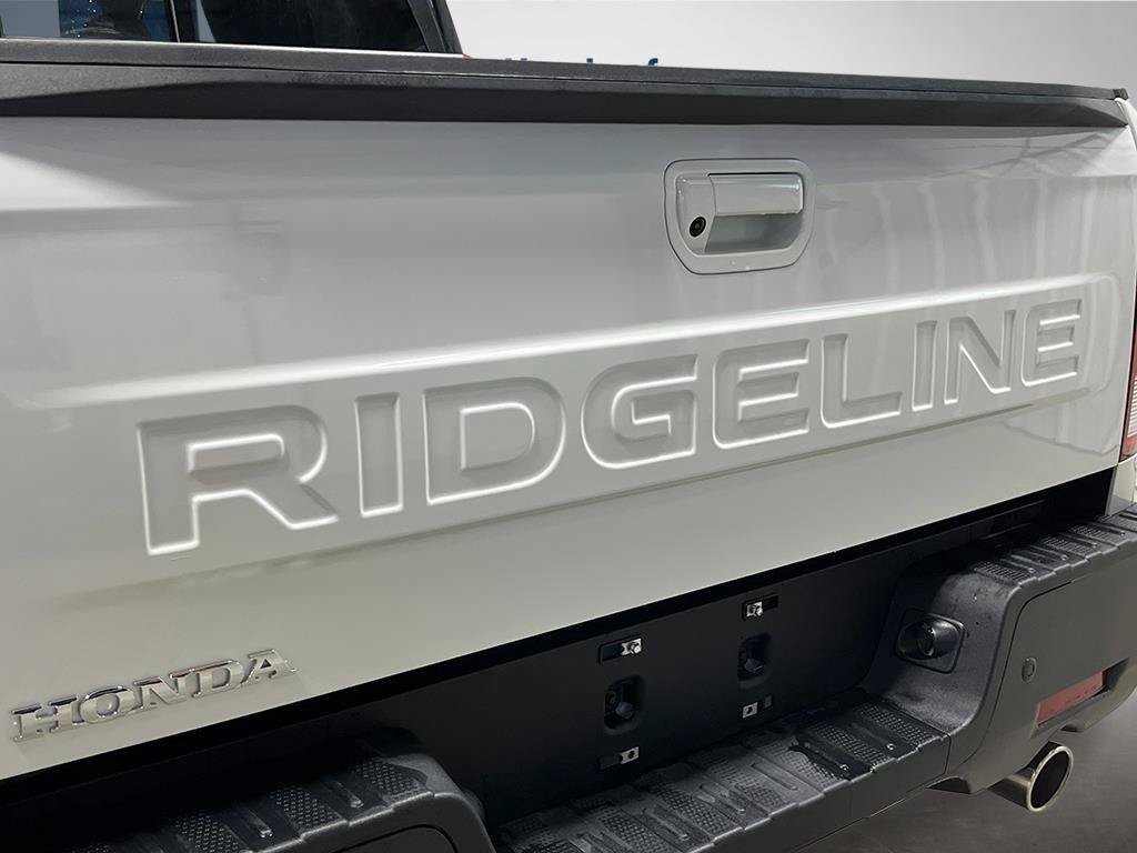 New 2026 Honda Ridgeline Black Edition image 19