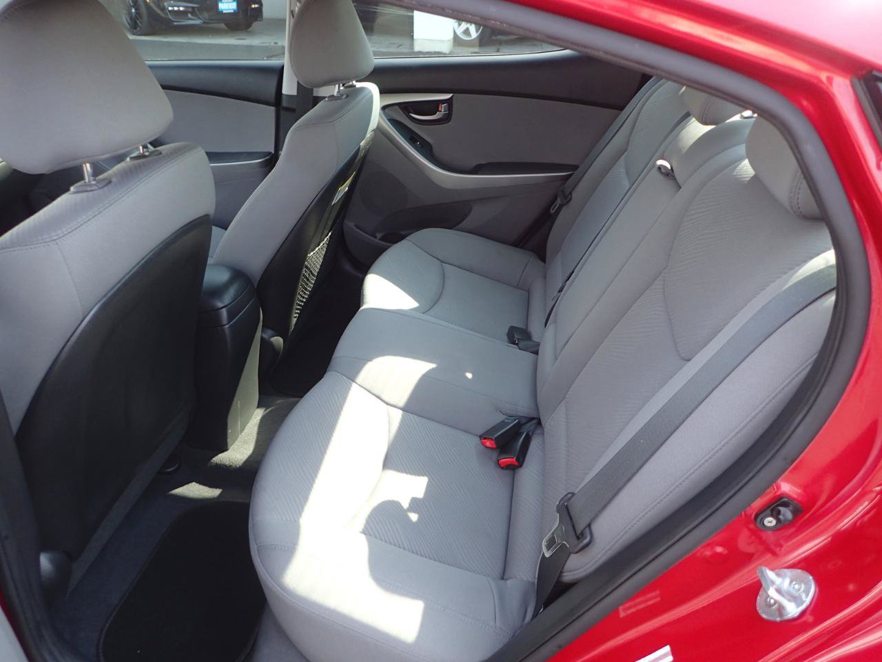 Used 2013 Hyundai Elantra GLS FWD image 11