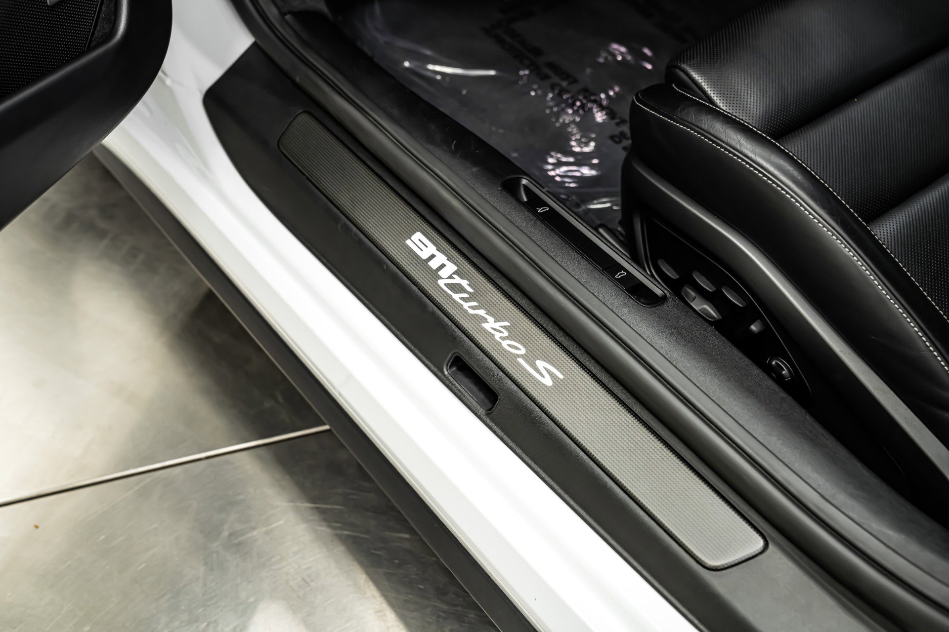 Used 2021 Porsche 911 Turbo S image 22