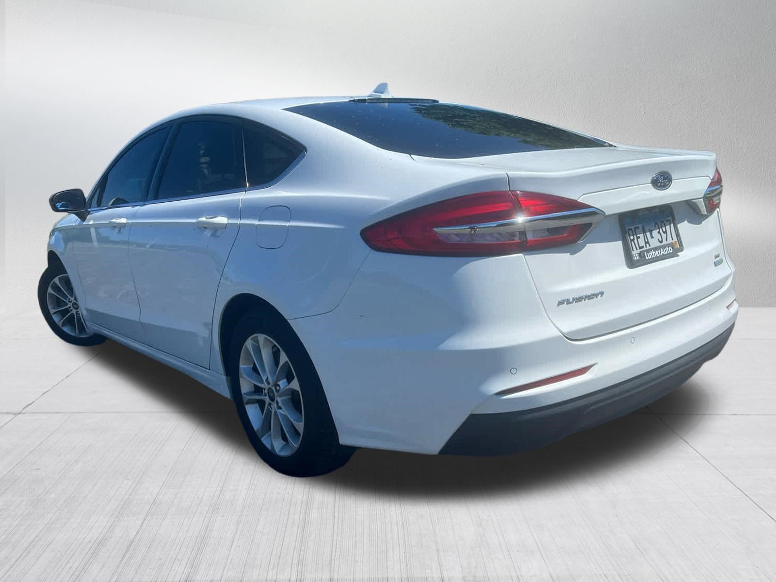 Used 2020 Ford Fusion SE FWD image 5