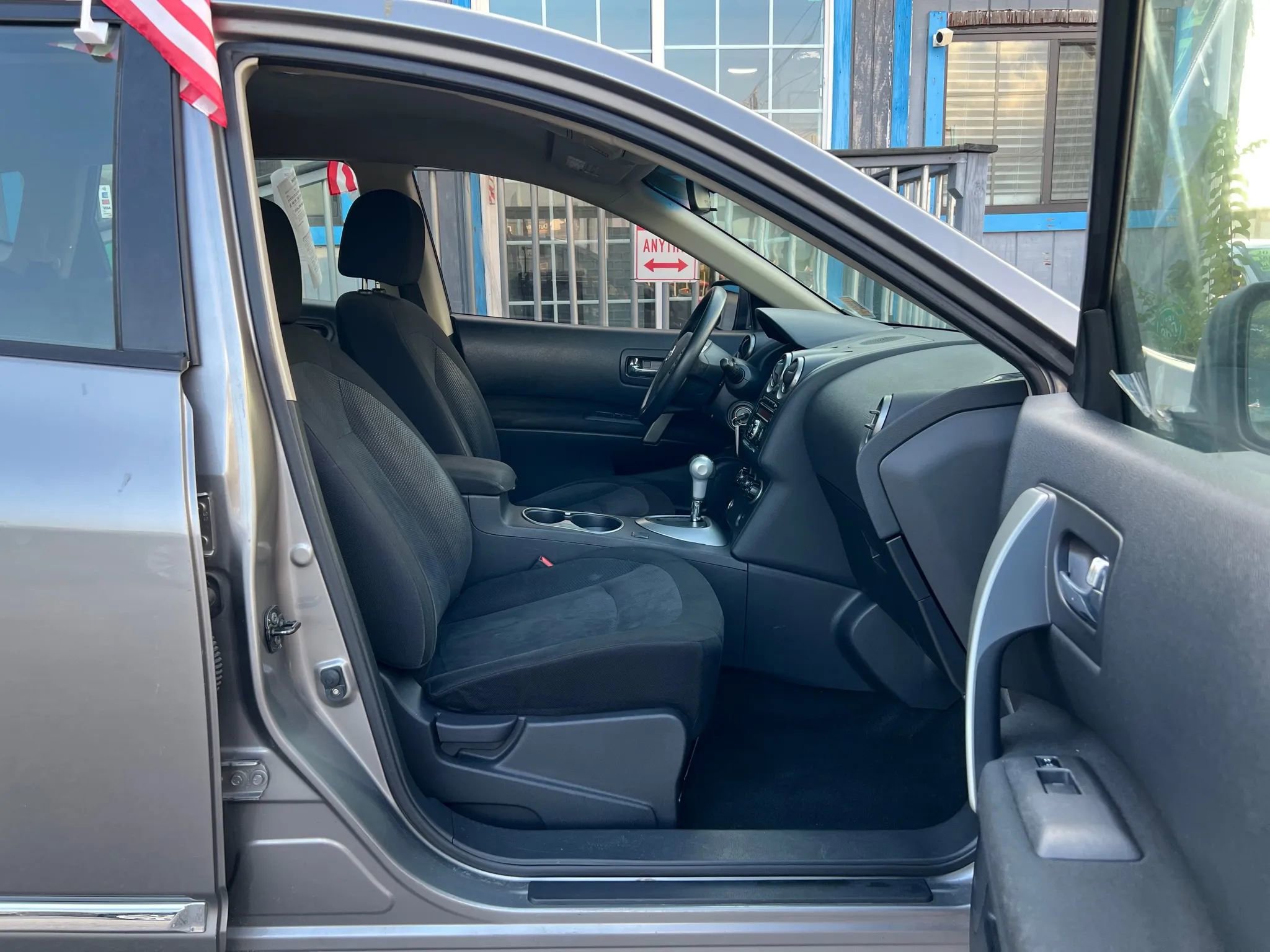 Used 2013 Nissan Rogue S image 11