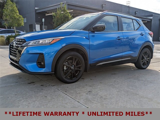 Used 2023 Nissan Kicks SR w/ SR Premium Package image 10