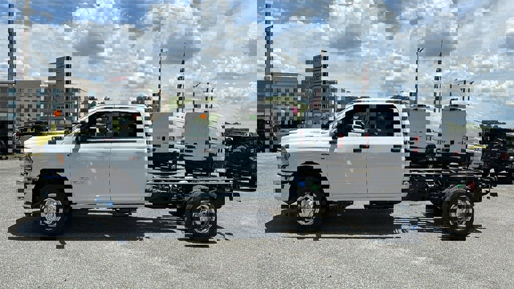 New 2024 RAM 3500 SLT w/ Quick Order Package 2YG SLT image 2