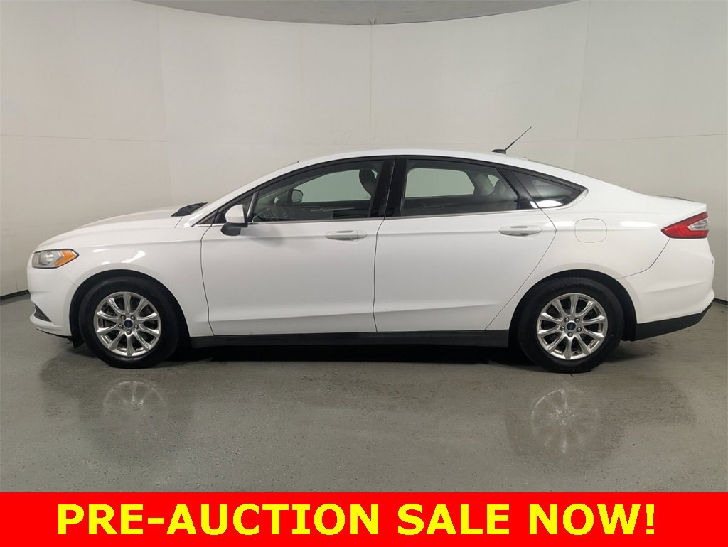 Used 2015 Ford Fusion S image 4