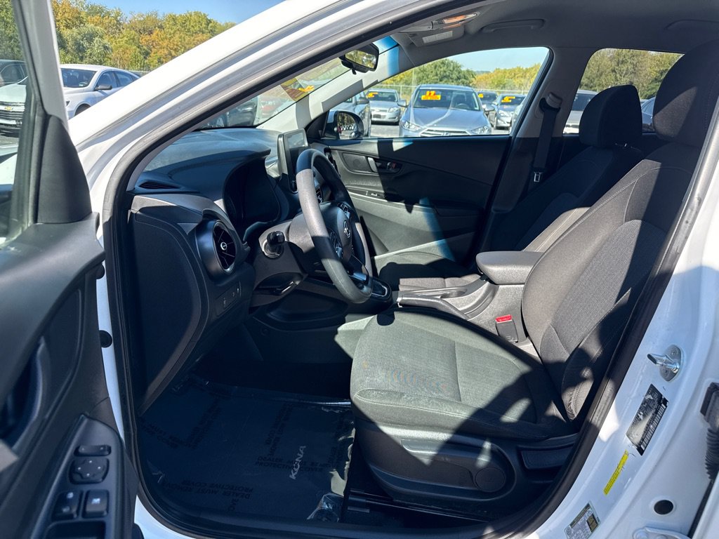 Used 2022 Hyundai Kona SEL w/ Cargo Package FWD image 9