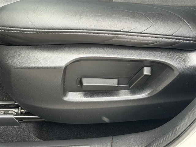 Used 2019 MAZDA CX-5 Touring image 19
