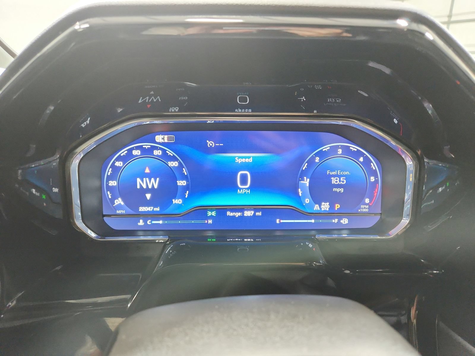 Used 2025 Chevrolet Silverado 1500 LTZ AWD/4WD image 21