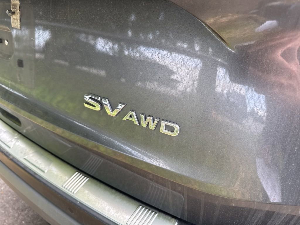 Used 2022 Nissan Rogue SV AWD/4WD image 4