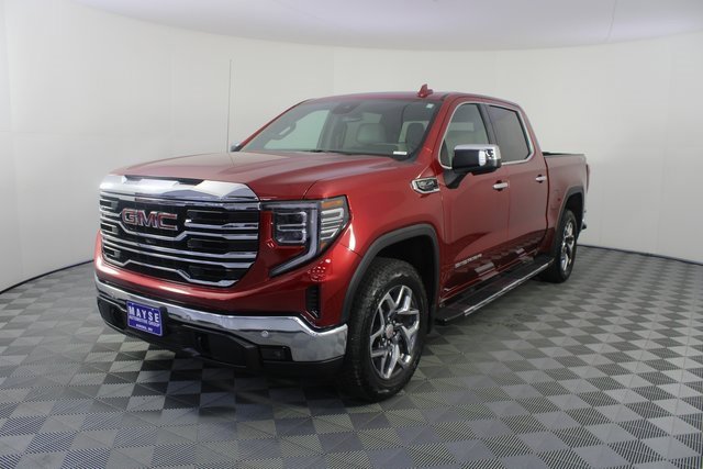 Used 2024 GMC Sierra 1500 SLT w/ SLT Premium Plus Package image 24