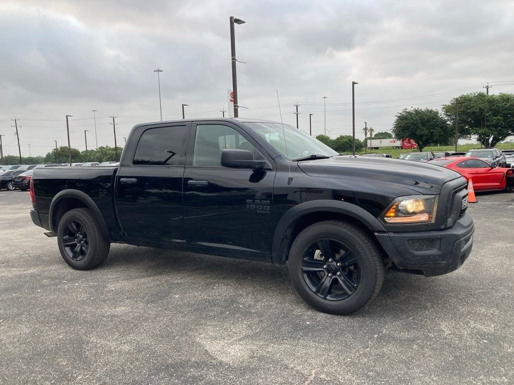 Used 2024 RAM 1500 Warlock RWD image 2