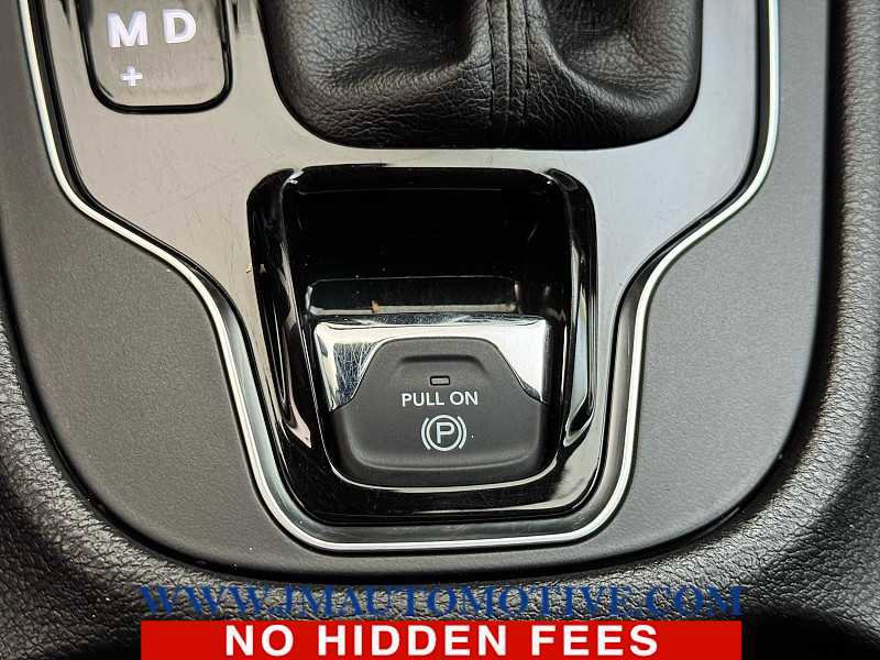 Used 2019 Jeep Cherokee Limited image 37