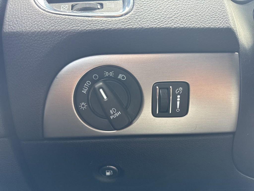 Used 2018 Dodge Durango AWD w/ Skid Plate Group image 15