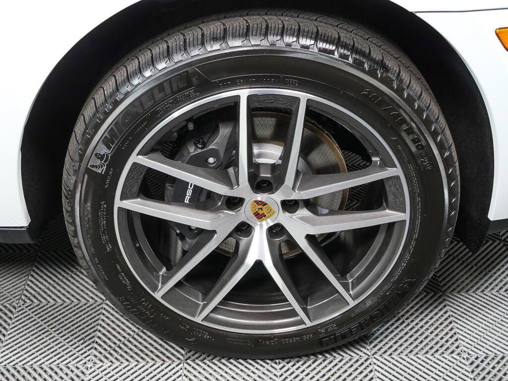 Certified 2026 Porsche Macan AWD/4WD image 39