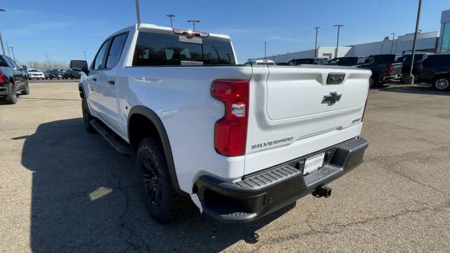 New 2026 Chevrolet Silverado 1500 ZR2 image 8