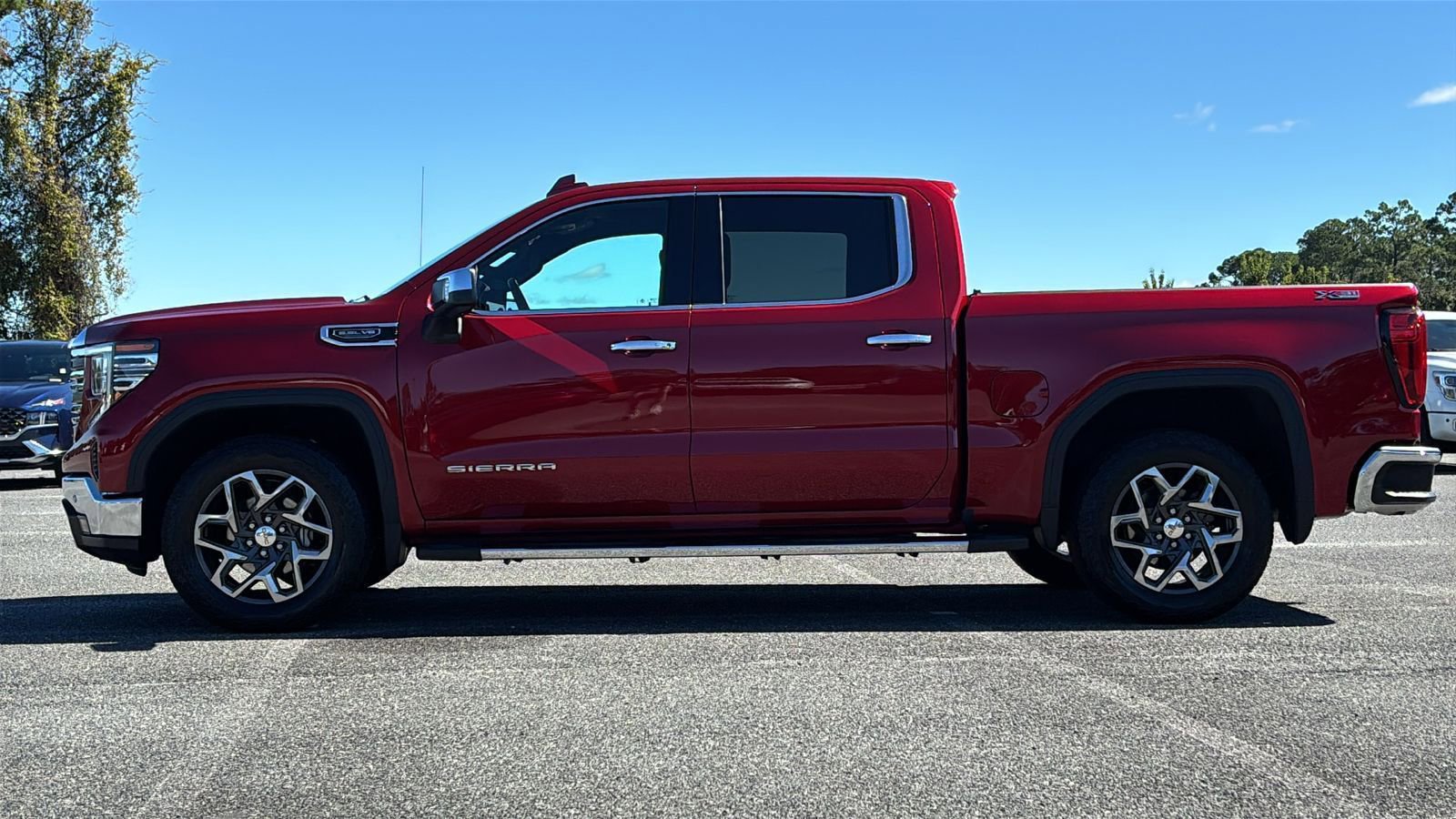 Used 2023 GMC Sierra 1500 SLT w/ SLT Premium Plus Package image 37