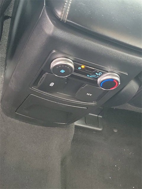 Used 2022 Ford Explorer XLT w/ Equipment Group 202A image 32