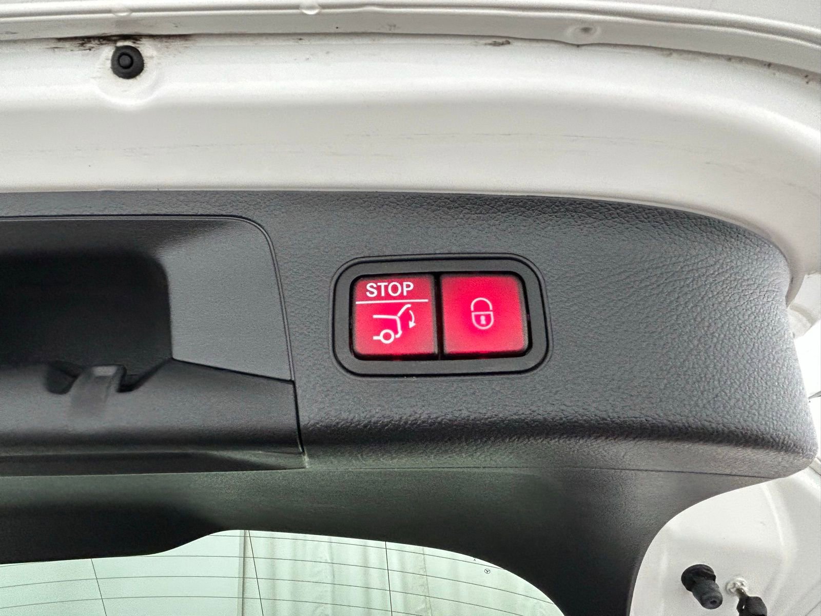 Used 2025 Mercedes-Benz GLA 250 4MATIC image 37