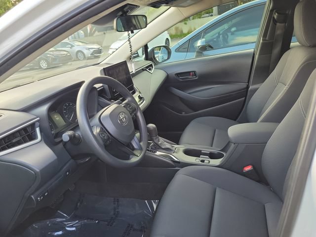 Used 2025 Toyota Corolla LE FWD image 13