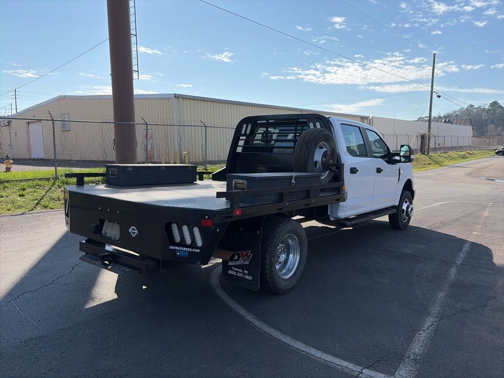 Used 2019 Ford F350 XL w/ Power Equipment Group image 7