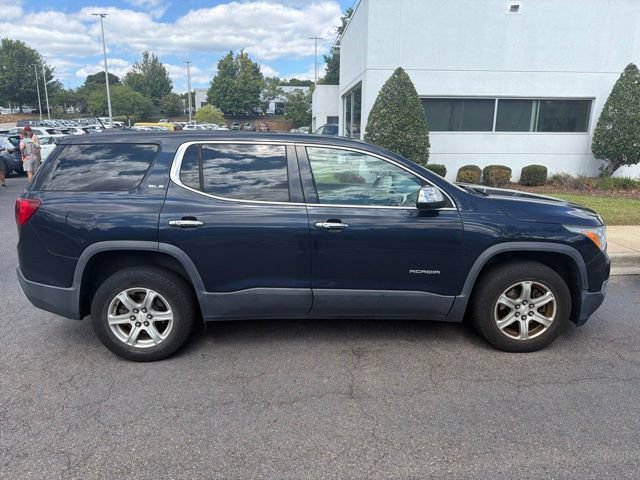 Used 2017 GMC Acadia SLE FWD image 2