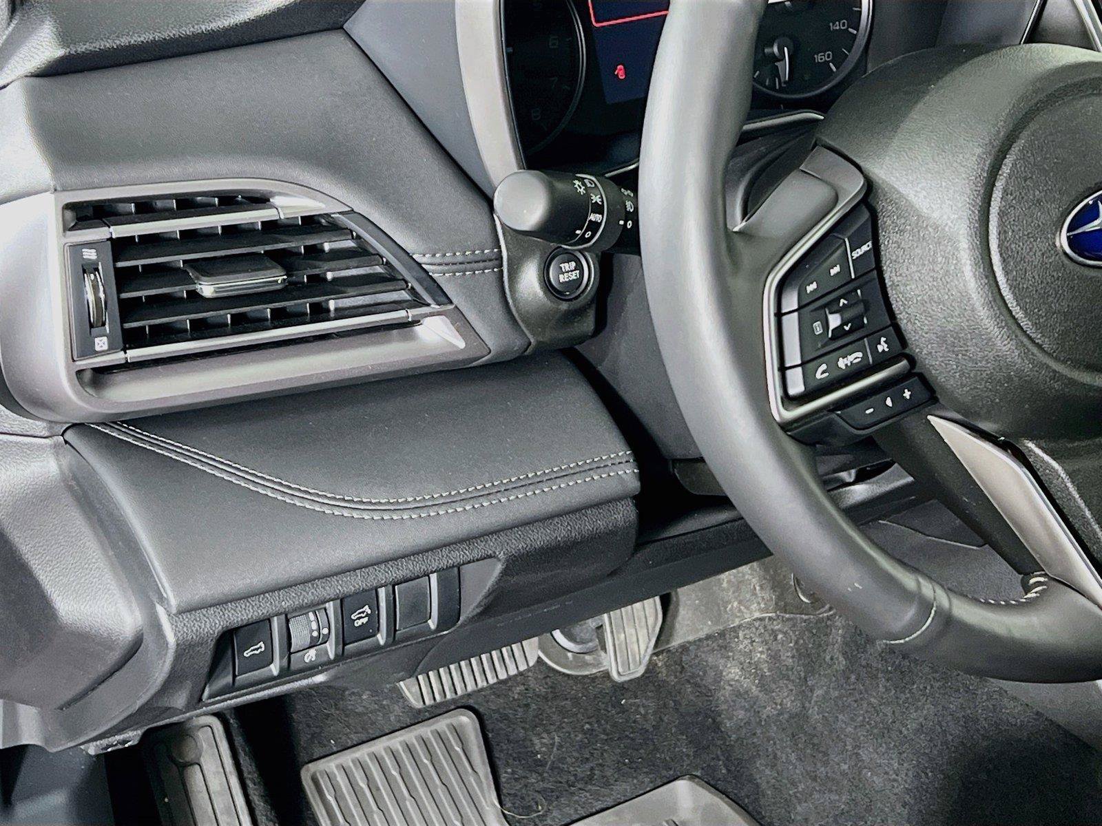 Used 2025 Subaru Outback Touring XT AWD/4WD image 11