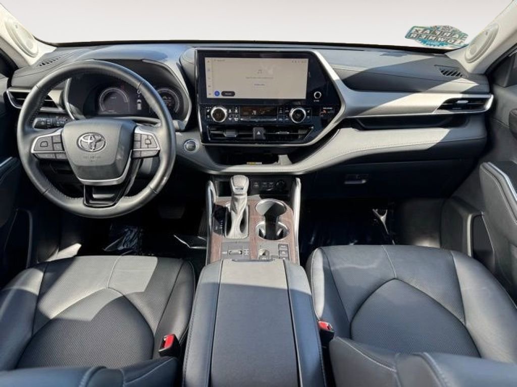 Used 2023 Toyota Highlander Limited AWD/4WD image 7