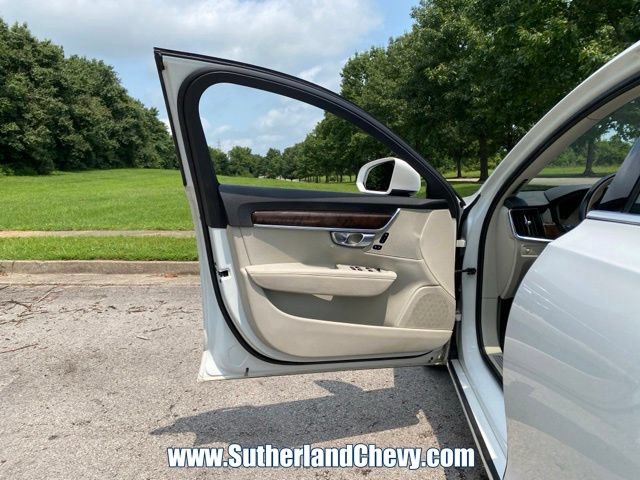 Used 2017 Volvo S90 T5 Momentum w/ Convenience Package FWD image 14