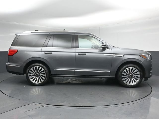 Certified 2021 Lincoln Navigator Reserve w/ Luxury Package AWD/4WD image 8